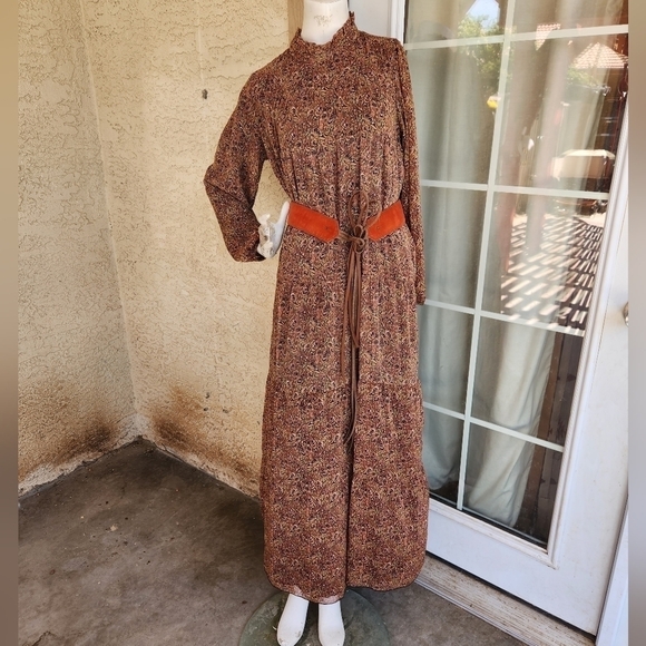 NEW LION COLLECTION DRESS‎ - Picture 4 of 13